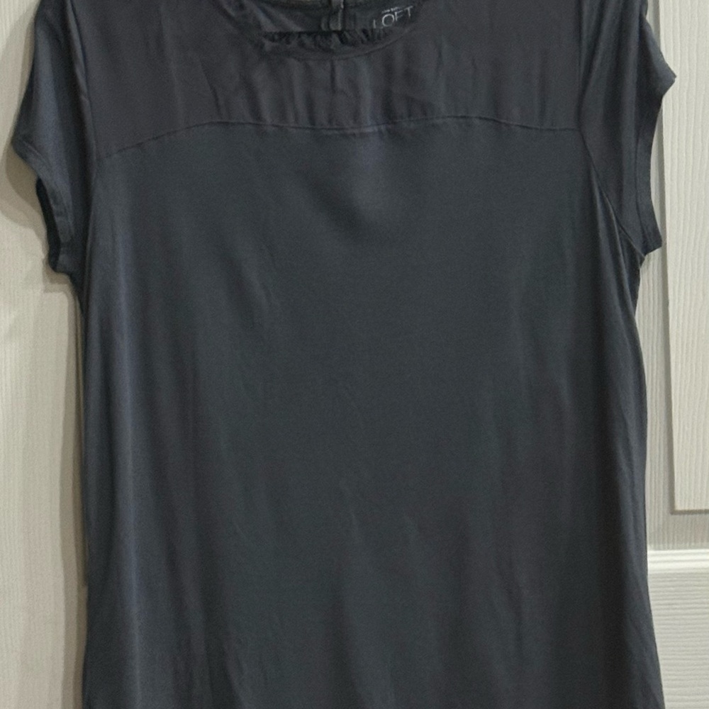 LOFT Gray Polo Short Sleeve T-Shirt